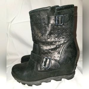 Edgy and chic SOREL Joan of Arctic Wedge II Boot